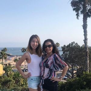 Meet your Posher, Uyen